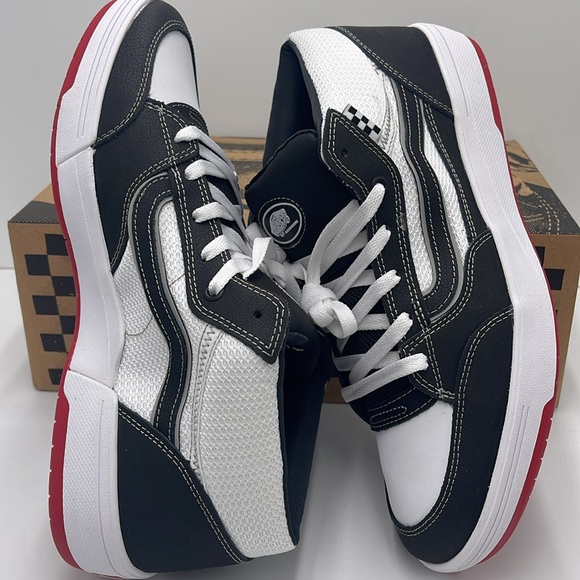 Vans Men’s Zahba Mid Black/White/Red
VN000CBSBWT Sneakers - Picture 10 of 16